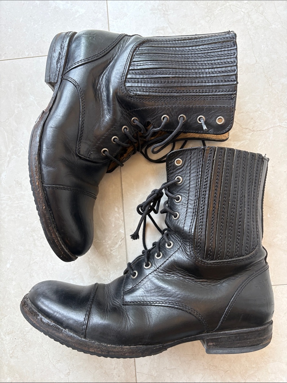 FRYE Sabrina Combat Stitched Leather Boots - Black - Size 6.5